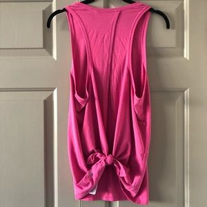 GapFit Tie Back Tank